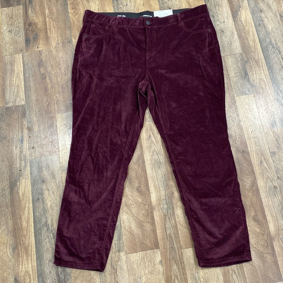 Liz Claiborne Sara Slim Leg Mid-Rise Midnight Burgundy Plus Size Pants 20W NWT - Picture 4 of 10